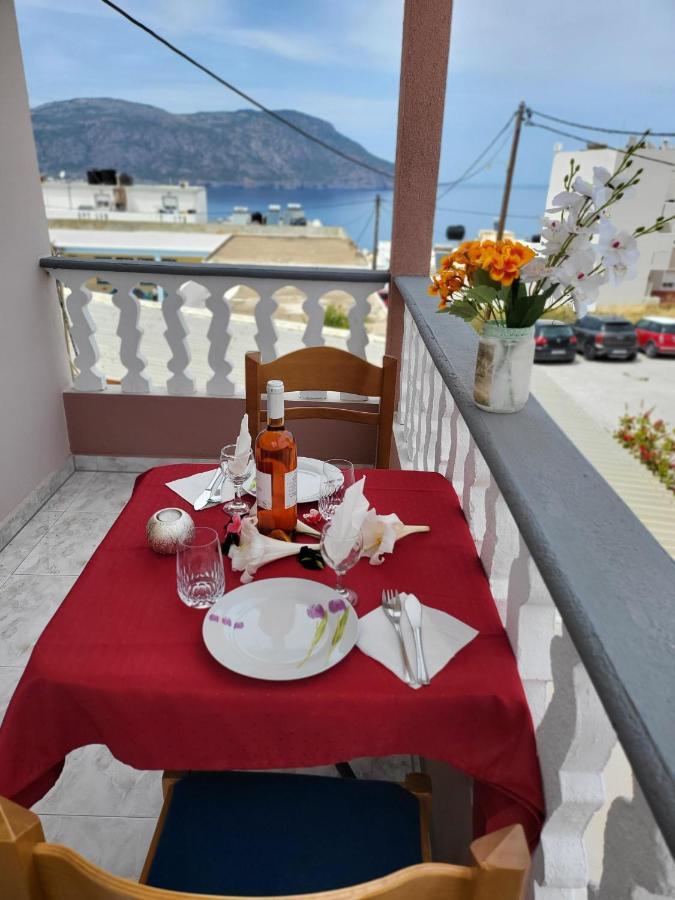 カルパトスRoumeliotis Houseアパートメント エクステリア 写真