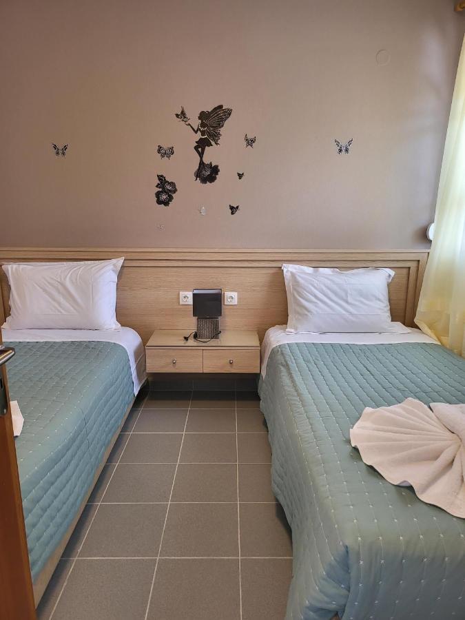 カルパトスRoumeliotis Houseアパートメント エクステリア 写真
