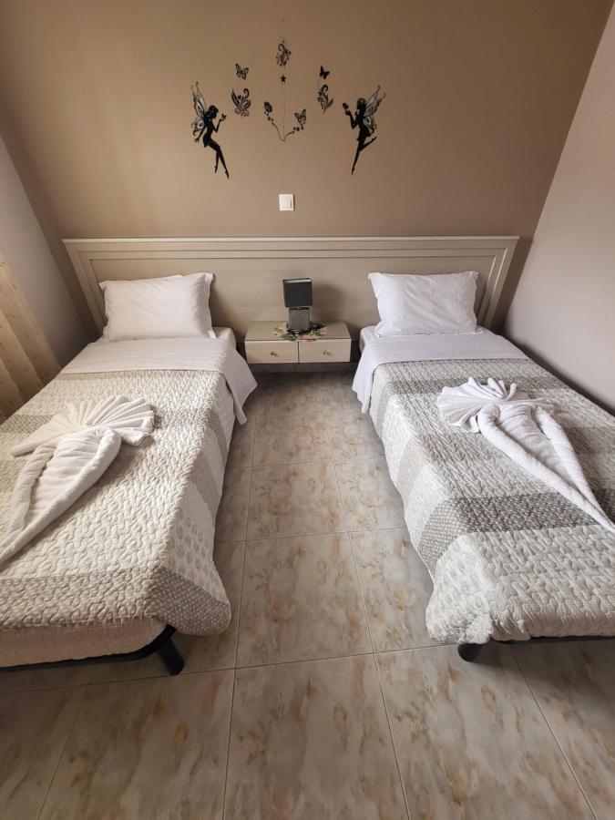 カルパトスRoumeliotis Houseアパートメント エクステリア 写真