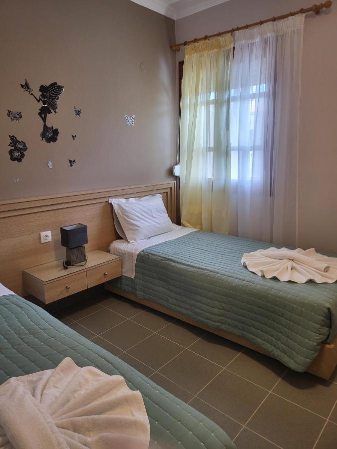 カルパトスRoumeliotis Houseアパートメント エクステリア 写真