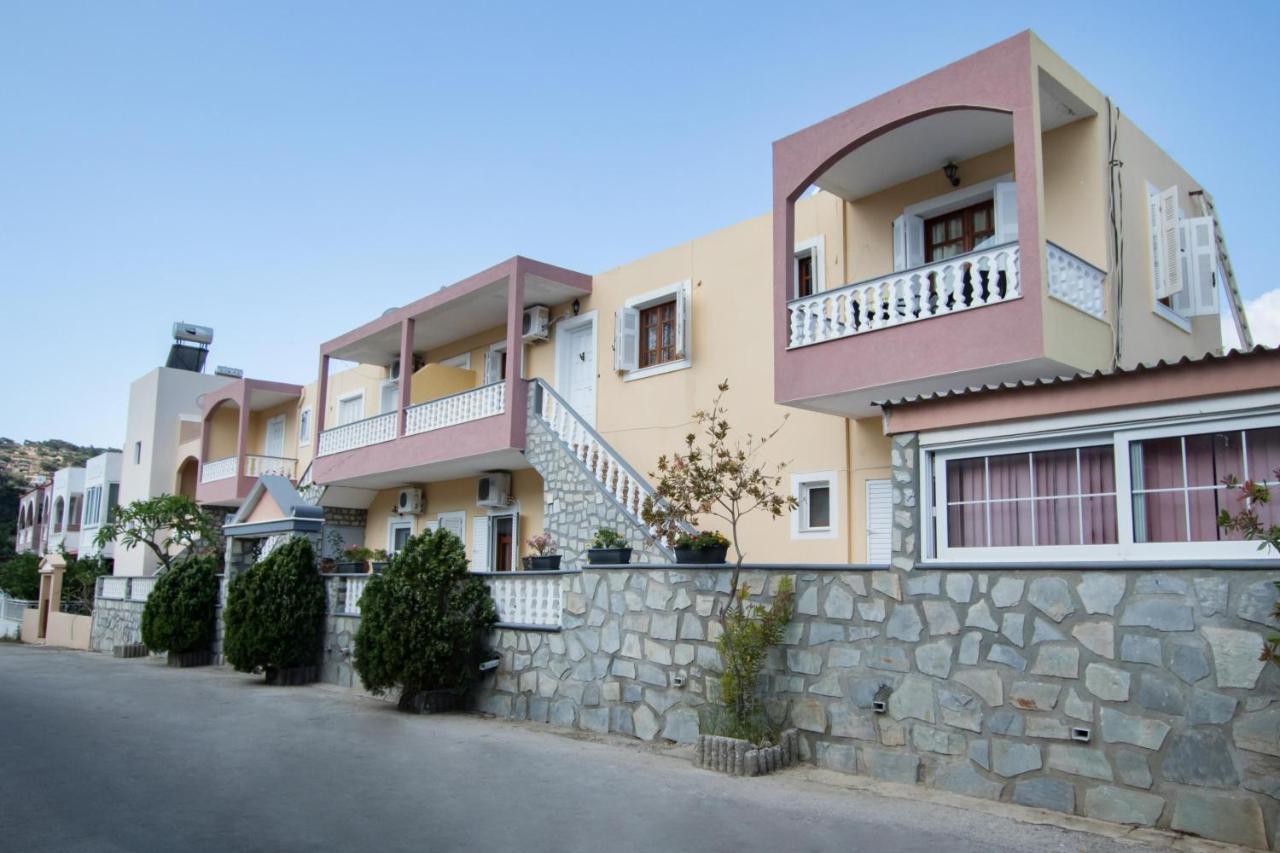 カルパトスRoumeliotis Houseアパートメント エクステリア 写真